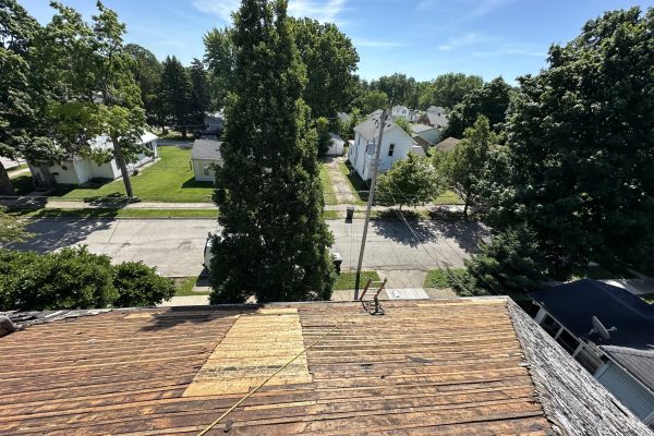 IMG_9371 Pantheon Roofing Solutions working on a roof in Champaign, IL