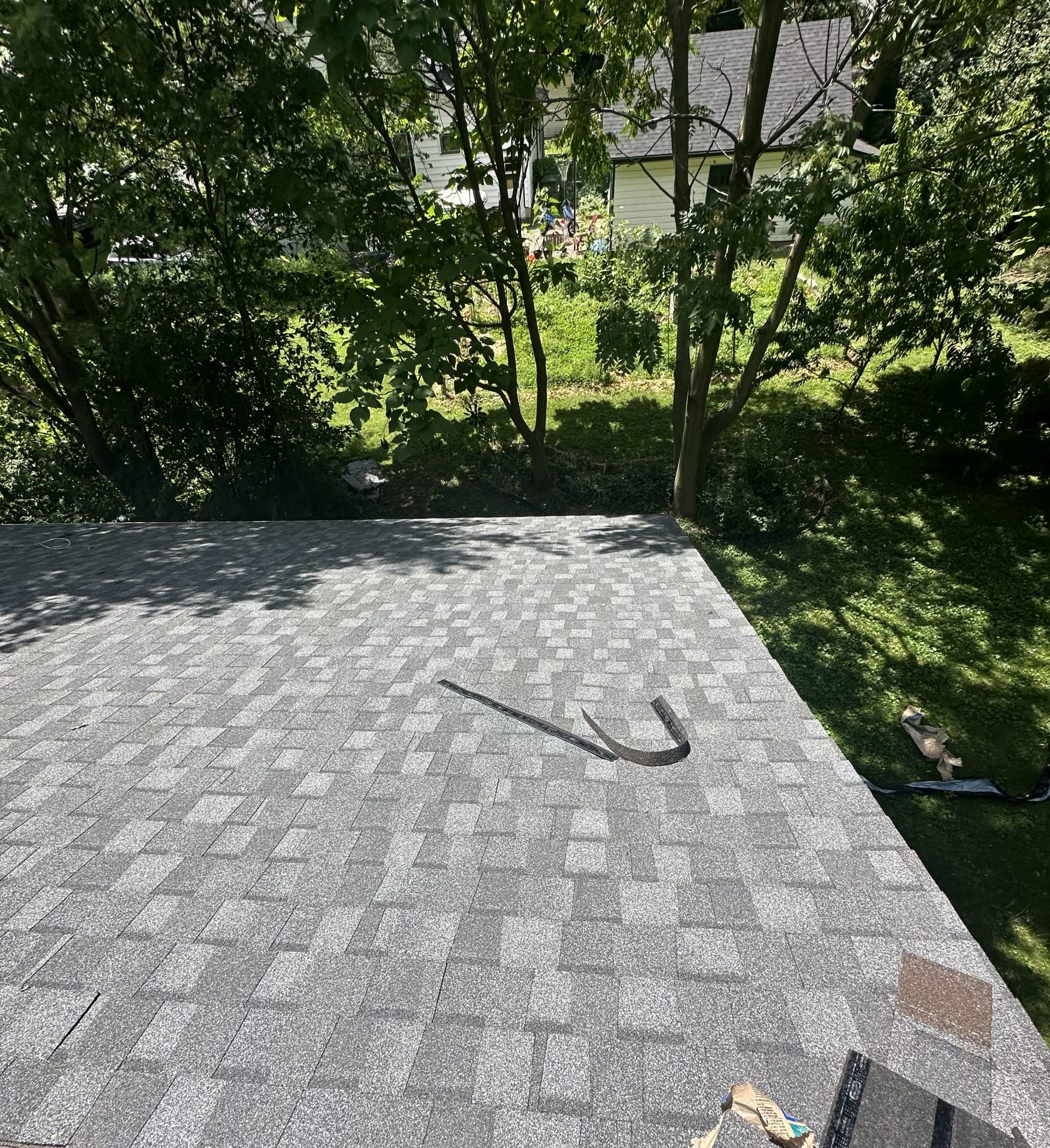 New architectural shingles: Pantheon Roofing Solutions work in the Champaign, IL area